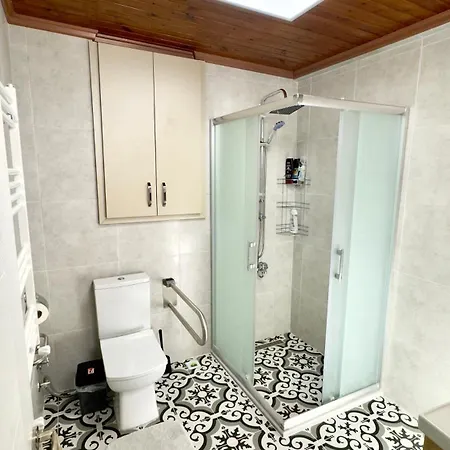 Ferienhaus Sehrin Merkezinde Muestakil Ev *