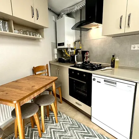 Sehrin Merkezinde Muestakil Ev * Çanakkale