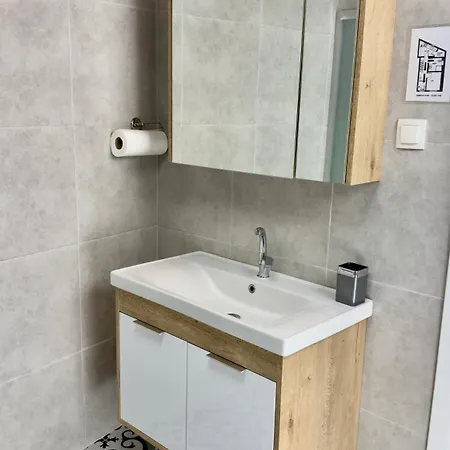 Sehrin Merkezinde Muestakil Ev